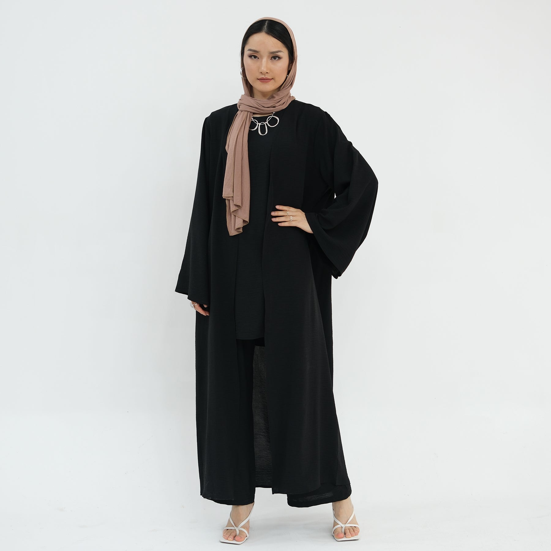 3 Piece Abaya Set, Wrinkled Abaya, Matching HIjab and Belt - Eolante Clothing