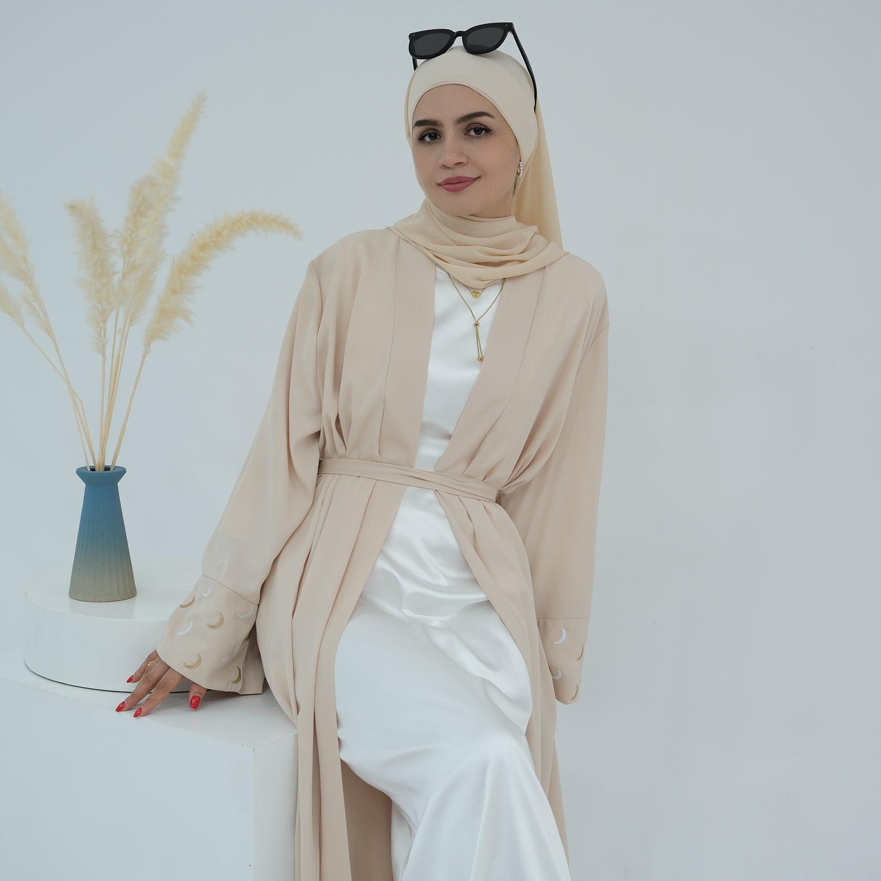 Oversized Abaya in Satin | Eolante Clothing 