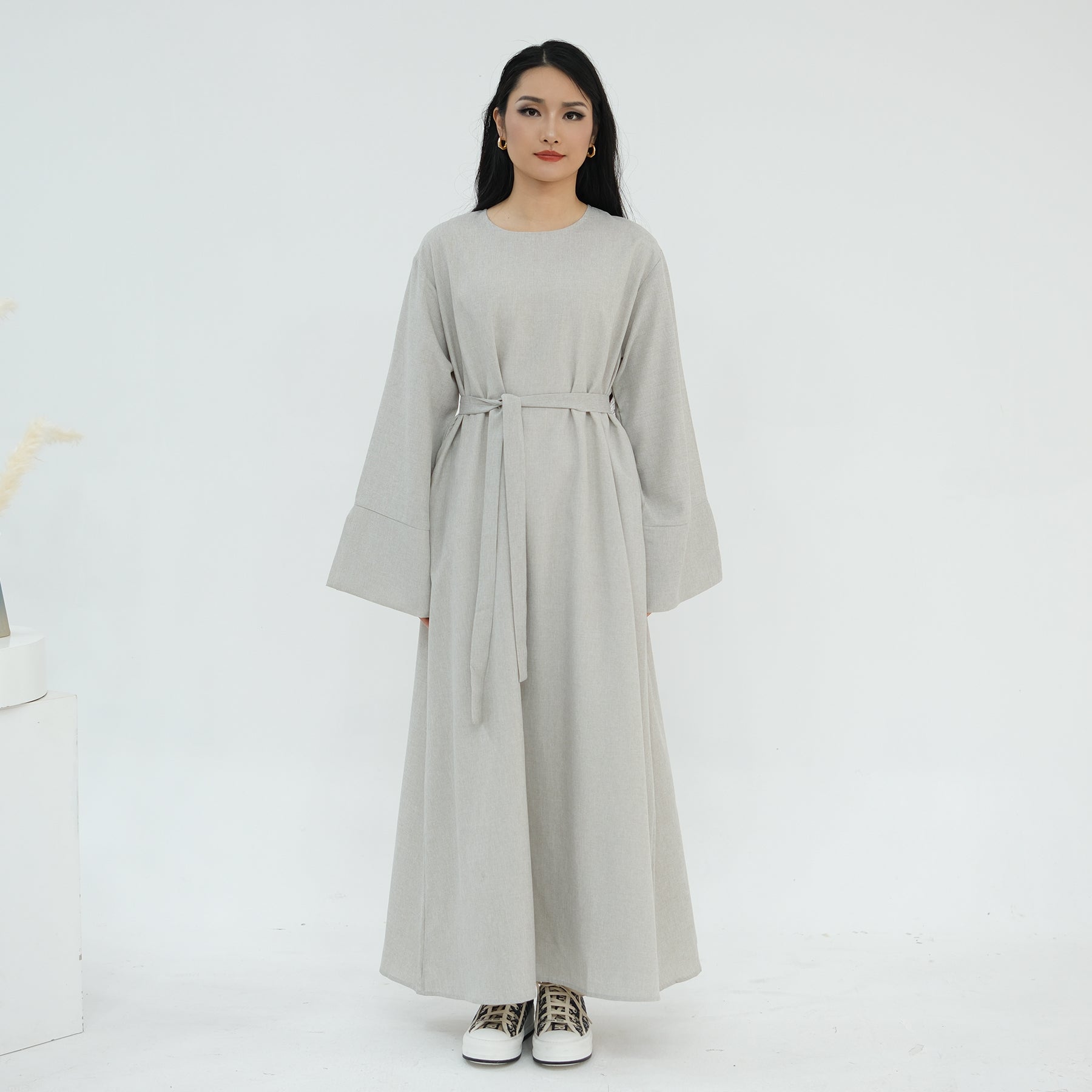 Maxi Abaya in Linen | Eolante Clothing 