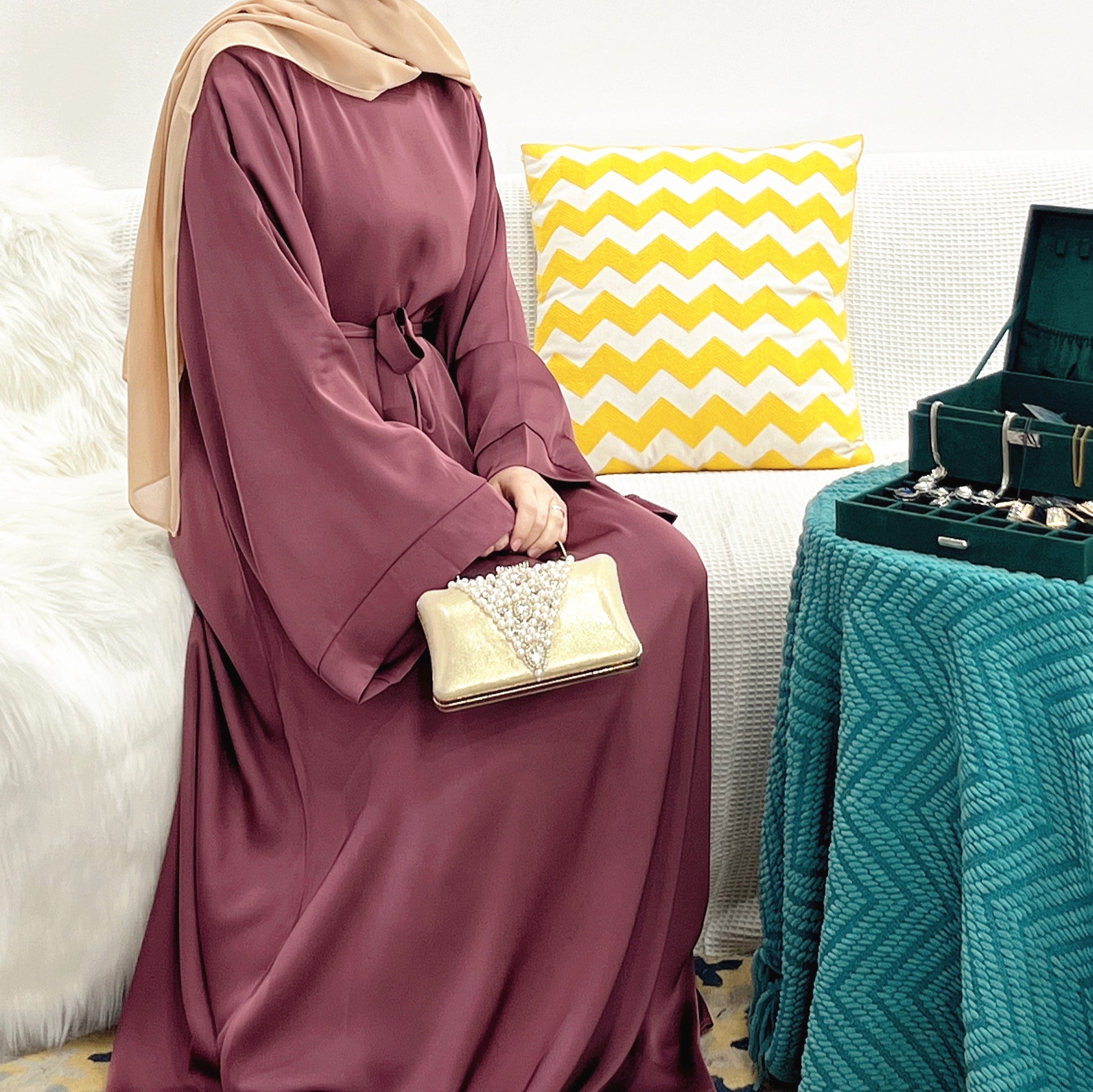 Flowing Maxi Dress Abaya in Dark Pink | Eolante Clothing 