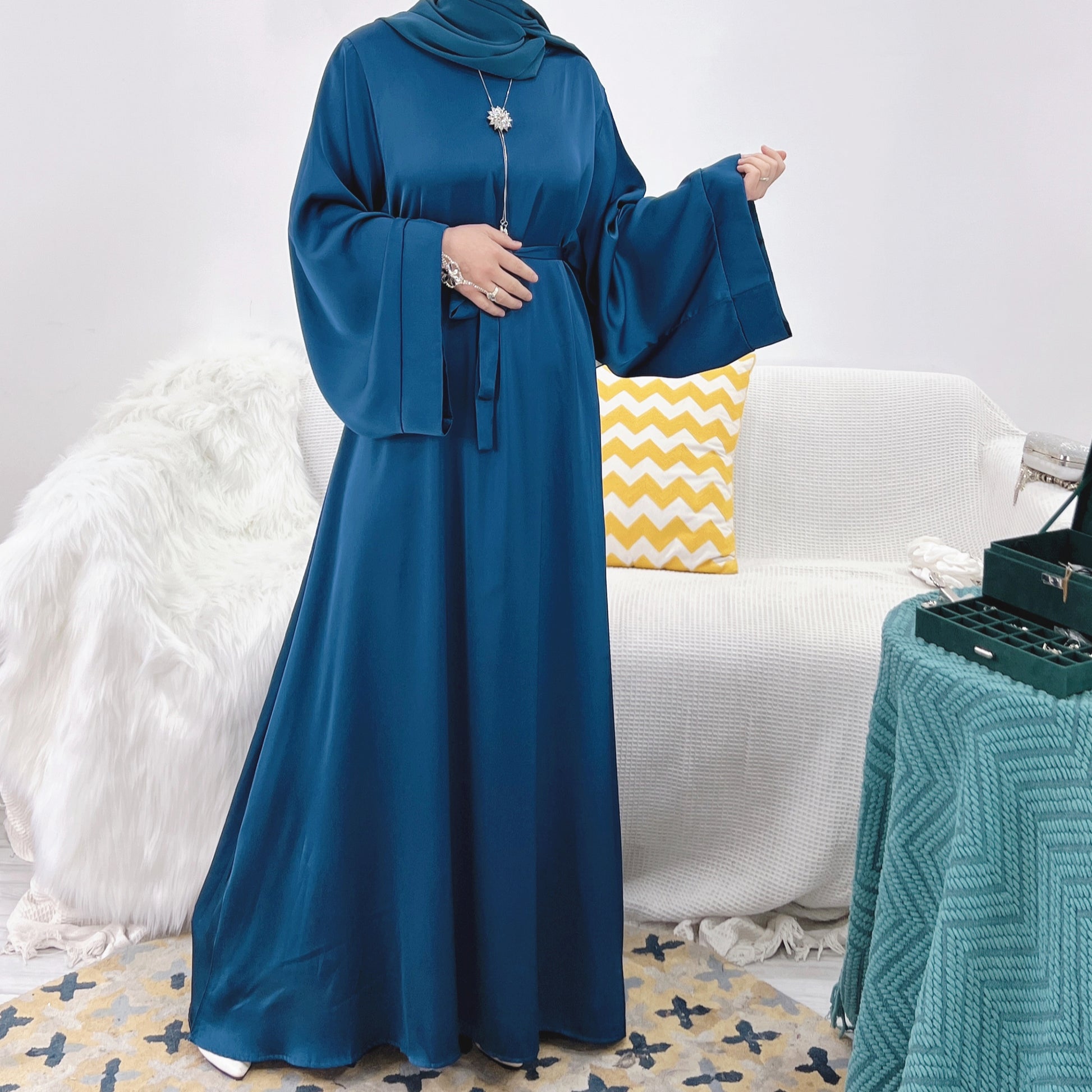 Slate Blue Maxi Abaya | Eolante Clothing 