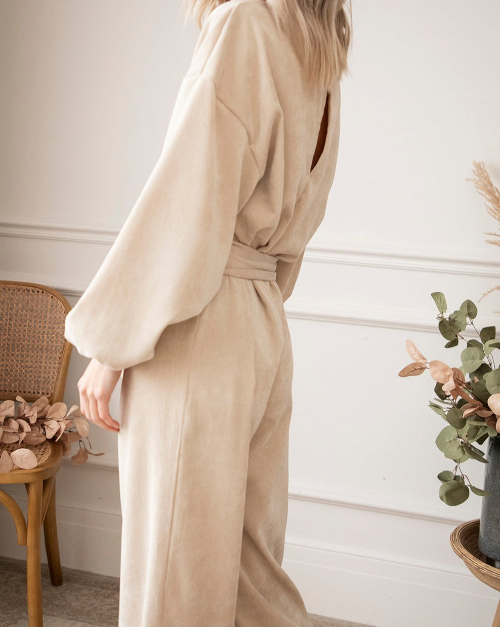 Keyhole Back Loose Jumpsuit - Eolante Clothing